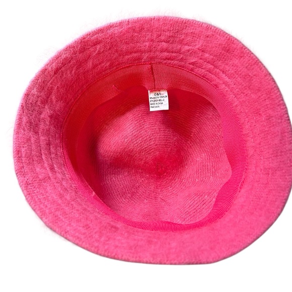 D&Y Fuzzy Pink Women's Hat - Picture 2 of 4